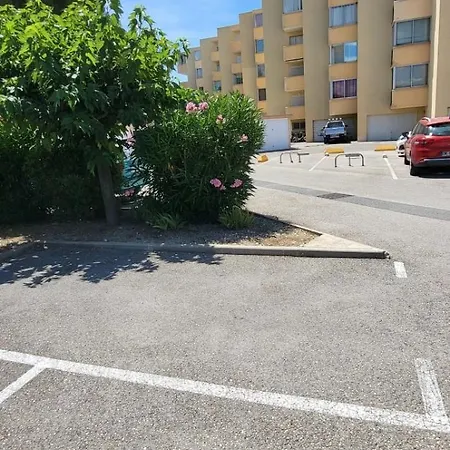 La Goélette Entre Et Centre *